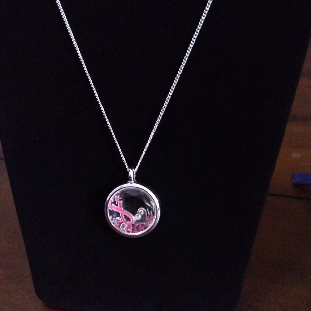 NWOT Avon Breast Cancer Crusade Hope Necklace
